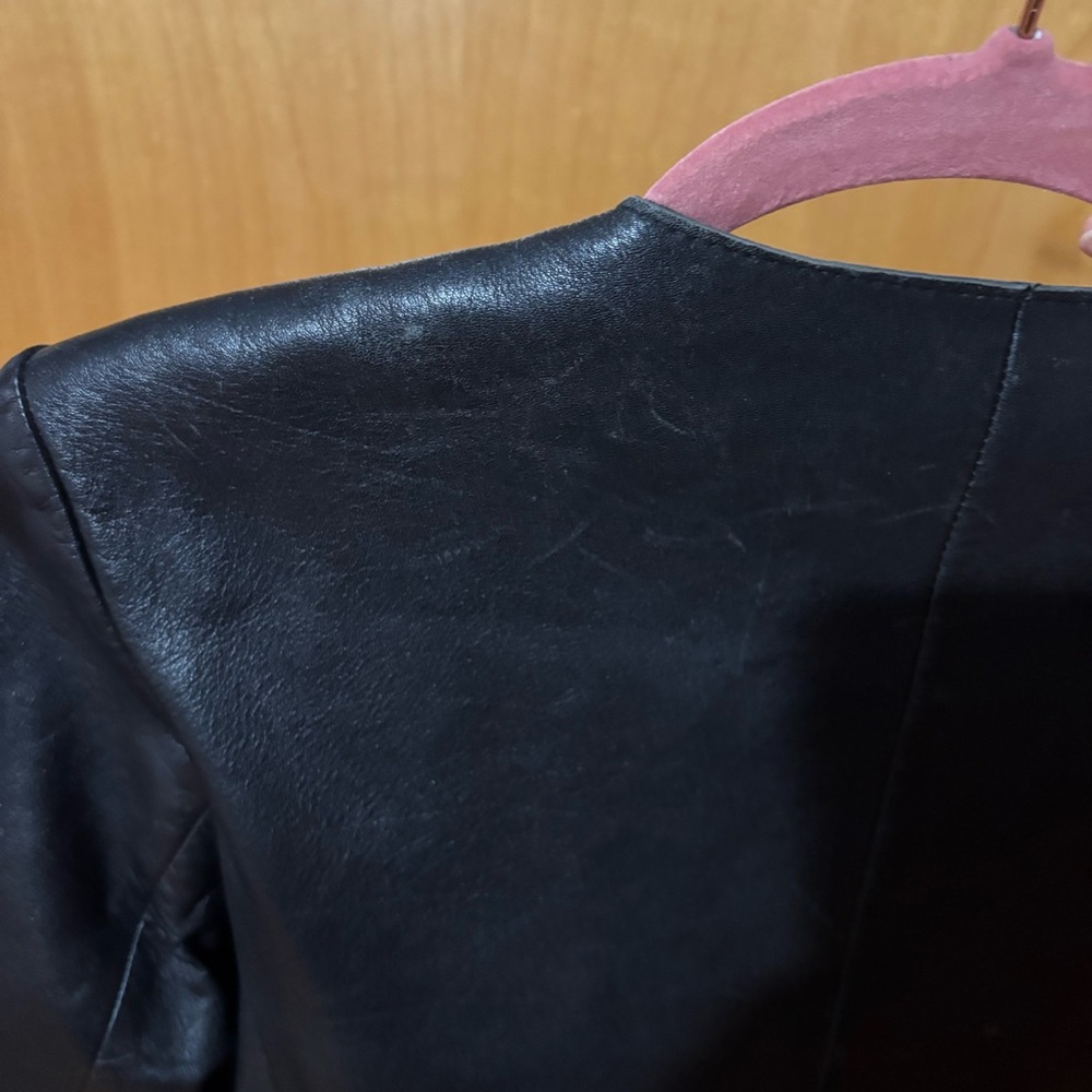 Vakko Vintage Black Leather Jacket for Women - Picture 3 of 9